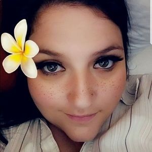 Meet your Posher, Christal